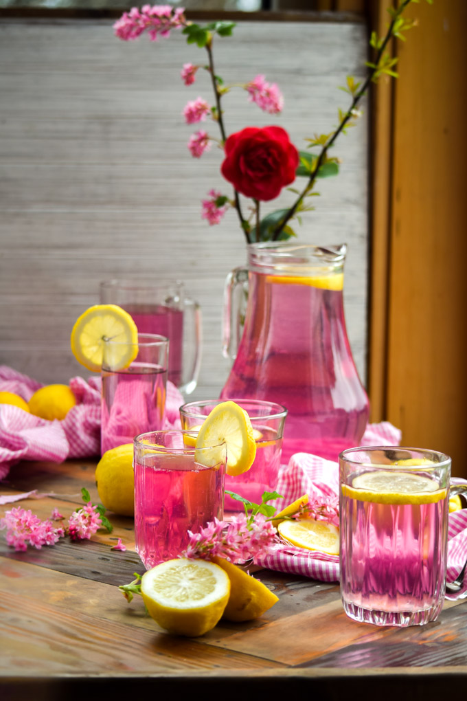 How to Make Naturally Pink Lemonade (2)