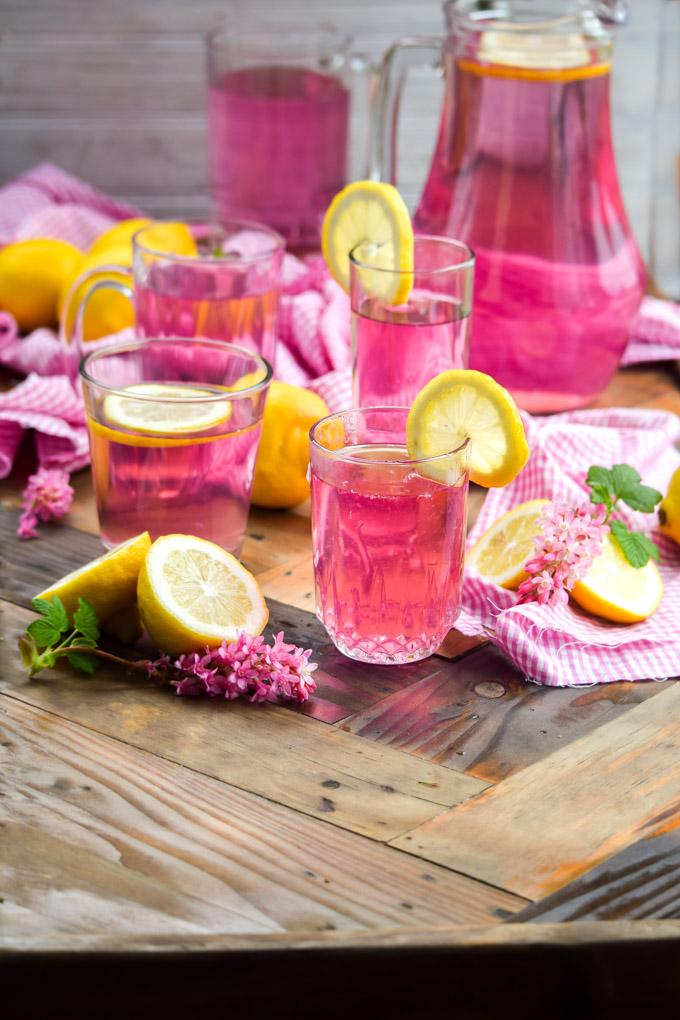 How to Make Naturally Pink Lemonade (9)