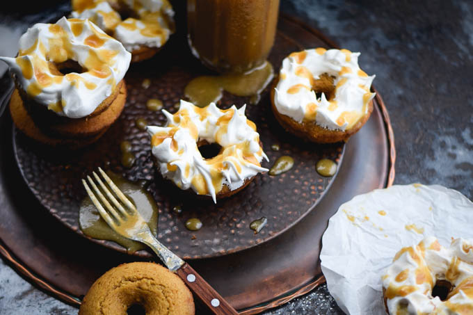 meringue-frosted-butterbeer-baked-doughnuts-9