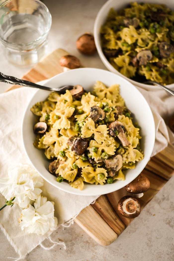 garlic bowtie mushroom pasta