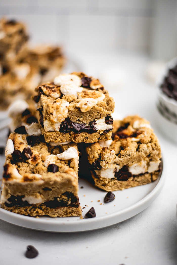 AMAZING Vegan S'mores Cookie Bars You Need To Try!